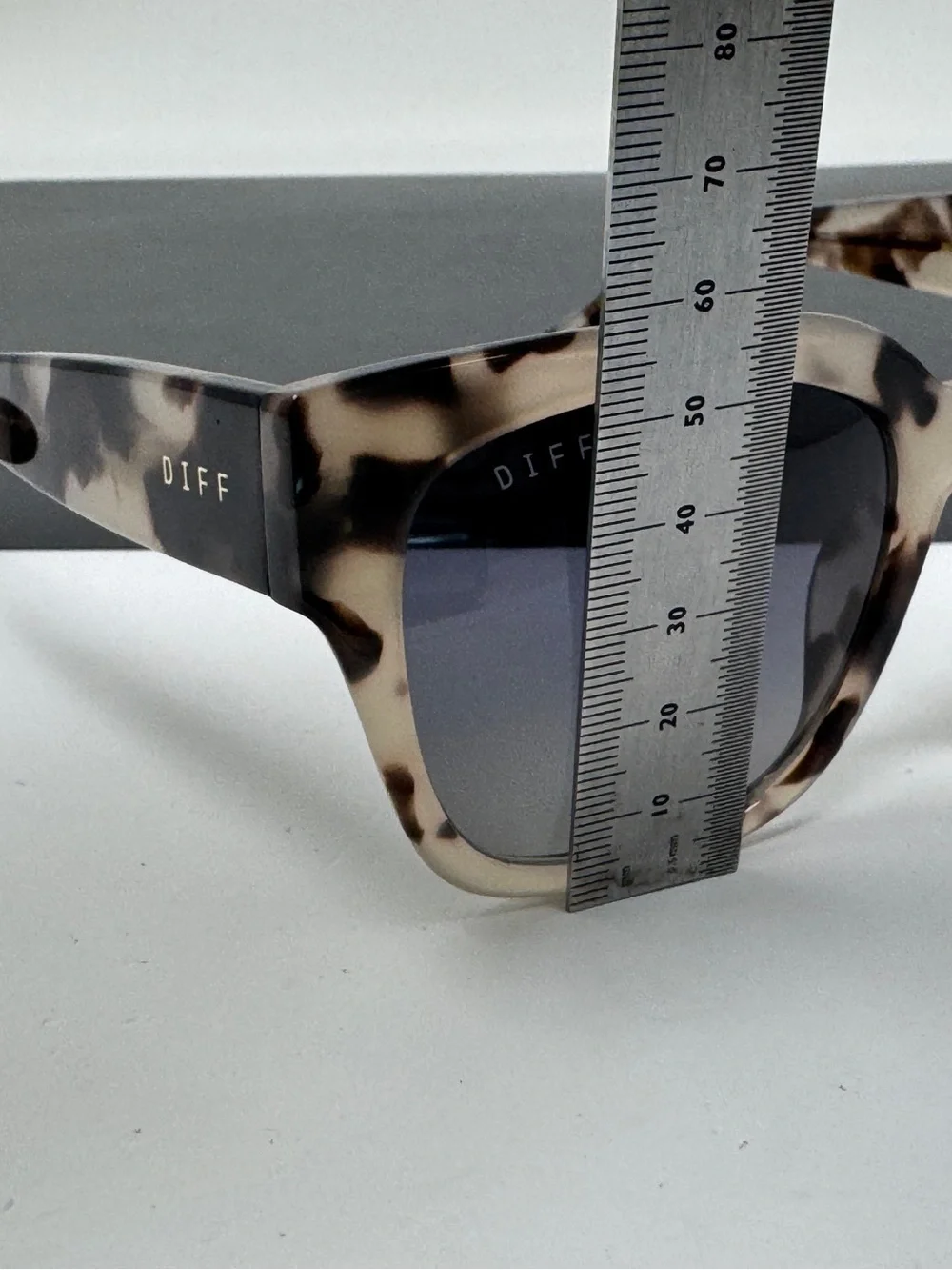 Diff Bella 2 Women's Sunglasses Turtle Tortoise